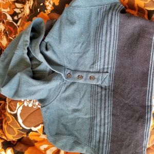 Long sleeve with hoodie